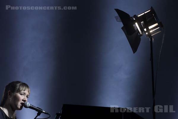 SOPHIE HUNGER - 2015-12-07 - PARIS - Le Trianon - Emilie Jeanne-Sophie Welti